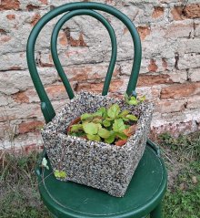 Herbrun Phobos – kamenný květináč, přírodní pevnost a elegantní vzhled