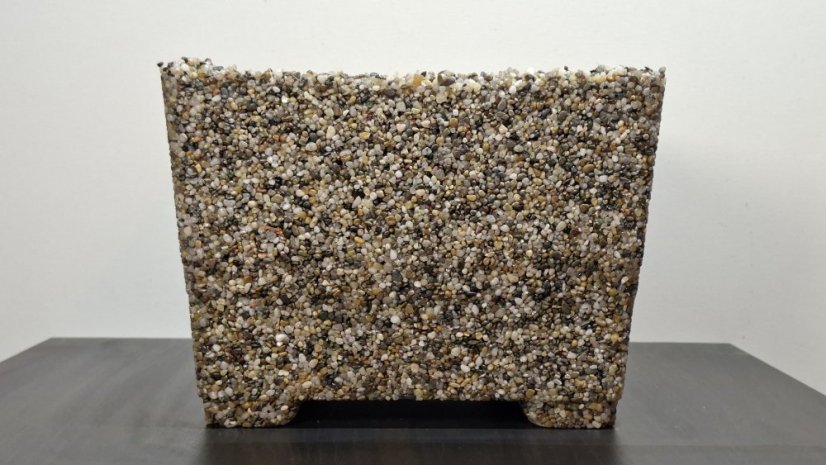 Herbrun Phobos – kamenný květináč, přírodní pevnost a elegantní vzhled